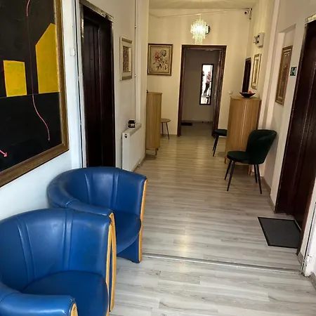 House 4* Bucarest