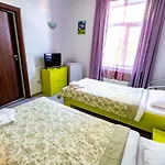 House 布加勒斯特