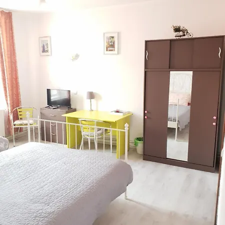 House 4*