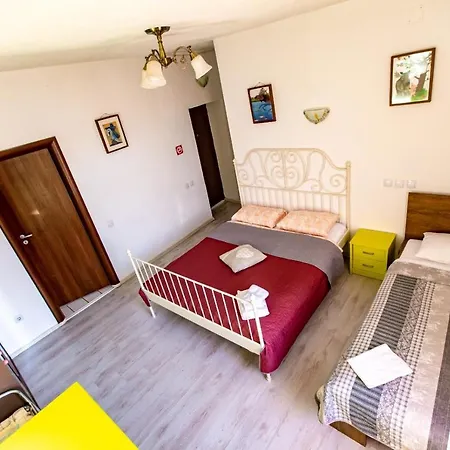 House Бухарест