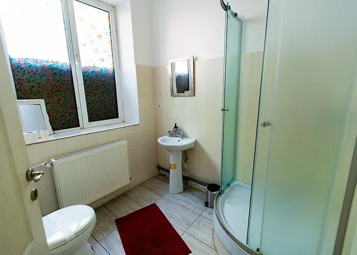 게스트하우스 House