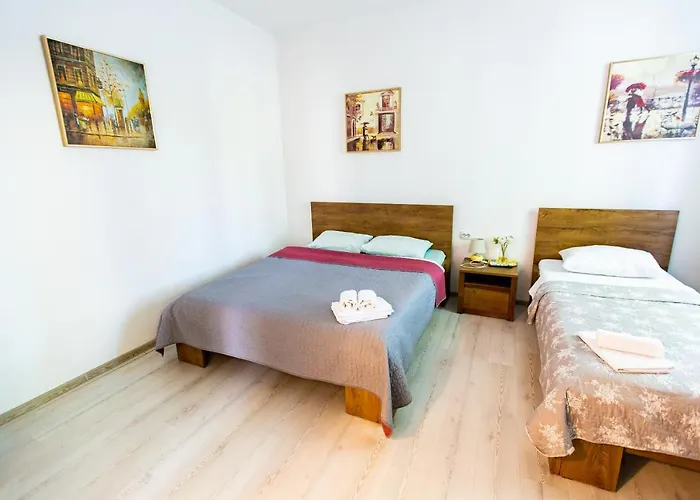 House 4* בוקרשט