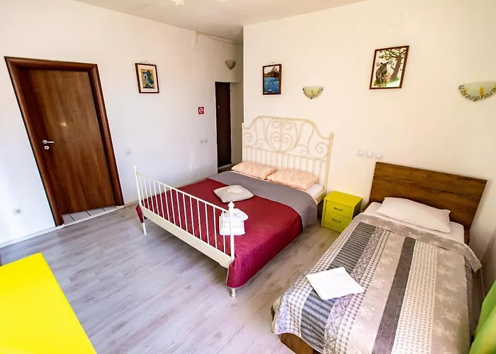 House 4* בוקרשט